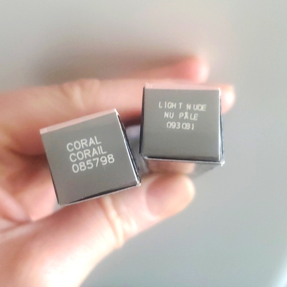 Mary Kay Lip Liner Coral, Light Nude,Waterproof, long-lasting formula sharpener - Picture 2 of 4